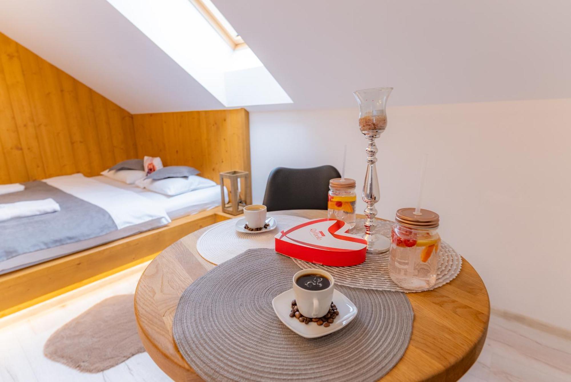 Miracle Seasons Aparthotel Liptovsky Mikulas Room photo